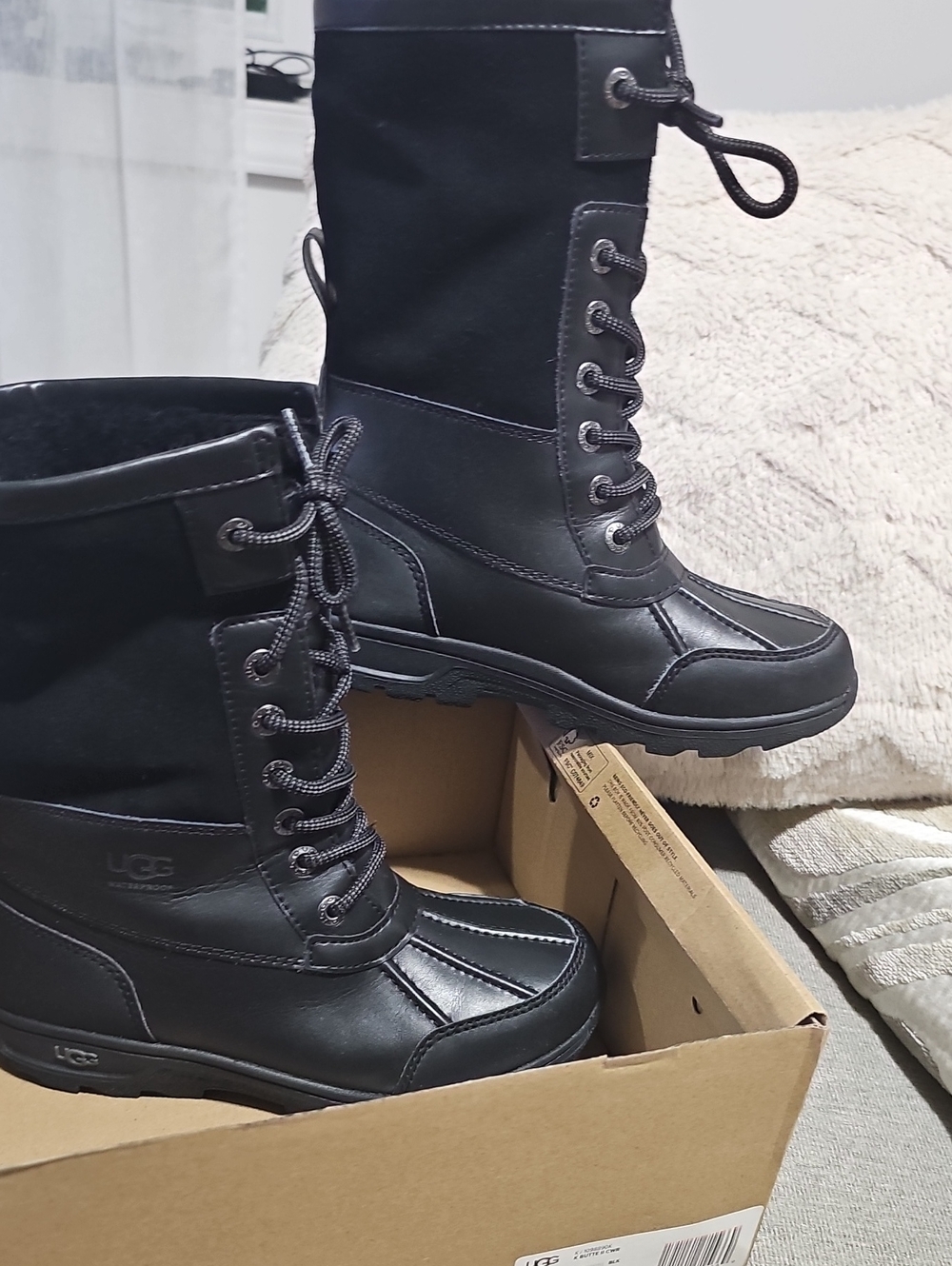 Girl UGG Black K Butte II Boots USA 2